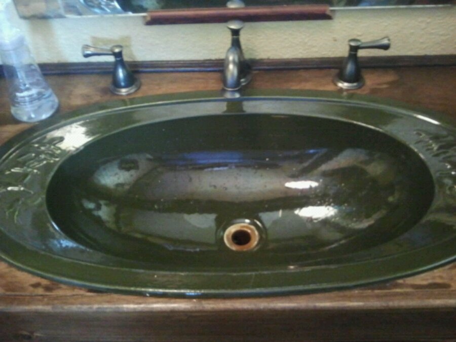 User experience failure on a washroom sink